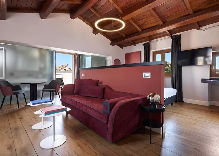 Navona Palace Collection Hotel