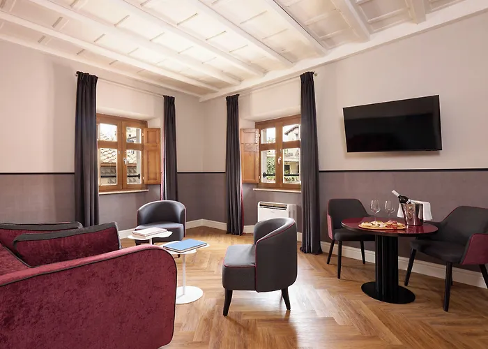 Navona Palace Collection מלון 2*