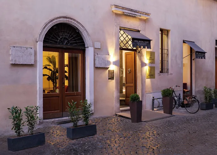 מלון Navona Palace Collection 2*